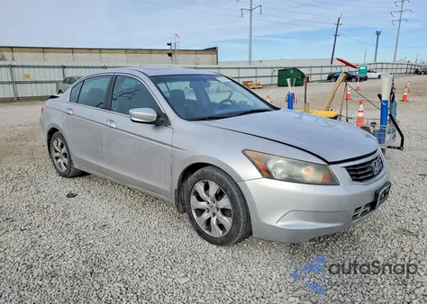 2010 Honda Accord Exl z USA, uszkodzony, nr VIN 1HGCP2F84AA183630